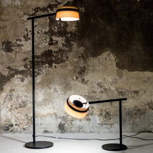 Veioza LED / Lampa de masa dimabila design deosebit LOOP frasin 29398 193357 universul-luminii.ro