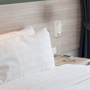 Aplica cu spot directionabil Marlow USB, alb - Img 4