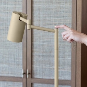 Lampa de podea din metal cu brat articulat Bilbao bej 248668 universul-luminii.ro
