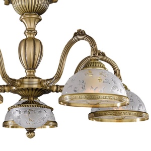 Lustra aplicata cu 5 brate design clasic din alama si sticla 6202 102348 universul-luminii.ro
