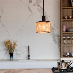 Lustra/Pendul decorativ cu cablu si stecher MAMBO 210 negru/ratan