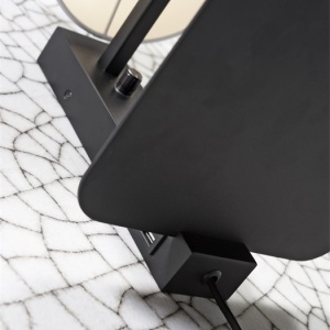 Aplica cu raft, mufa USB si abajur textil negru Florence 88459 universul-luminii.ro