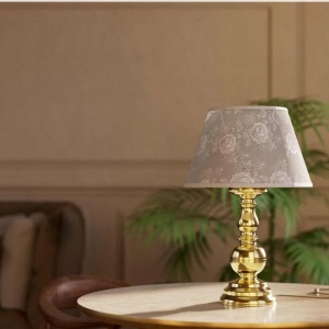 Lampa de masa clasic elegant din alama masiva Flemish
