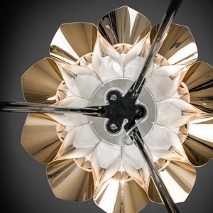 Lampadar cu trepied realizat manual Flora Gold 215369 universul-luminii.ro