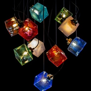 Pendul design LUX, cub din sticla suspendat personalizabil Dancing Cube 208539 universul-luminii.ro