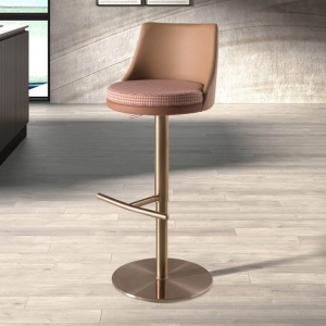 Scaun de bar pivotant cu inaltime reglabila Stool maro