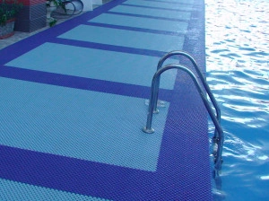 Covor antiderapant pentru piscina