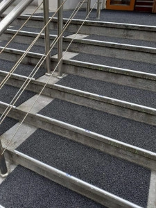 Stergator antiderapant pentru trepte Traffic