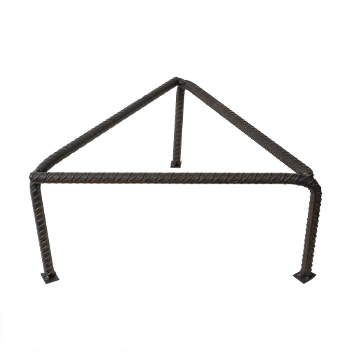 Kit pentru foc Zilan, pirostrie traditionala din fier, triunghiulara, 27x60cm, grosime 24mm, negru, cod 5267