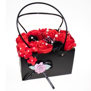 Aranjament floral cu trandafiri de sapun love, 20 cm, negru+rosu+rosu inchis, 15 fire, CD2570-Rosu - Img 1