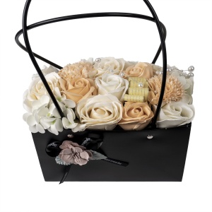 Aranjament floral cu trandafiri multicolori din sapun love, 20 cm, crem+alb, 1x trandafiri, 15 fire, CD2570-Crem - Img 3