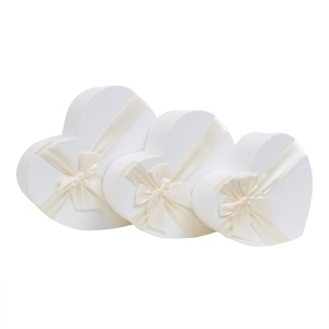 Set 3 cutii inima Zilan, dimensiuni variate: 29.5x29.5x13.5 cm + 25.5x25.5x12 cm + 22x22x10.5 cm, decoratiuni, CD2085-alb - Img 1