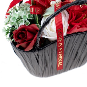 Aranjament floral cu trandafiri de sapun love, flori: trandafiri, bujori, garoafe, hortensii, inaltime: 17 cm, numar total de fire: 10, cod produs: SF077-Alb-Rosu - Img 3