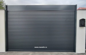 USA DE GARAJ TIP RULOU, ELECTRICA, 3000MM (L) x 2500MM (H), LAMELE DE 55MM, GRI ANTRACIT