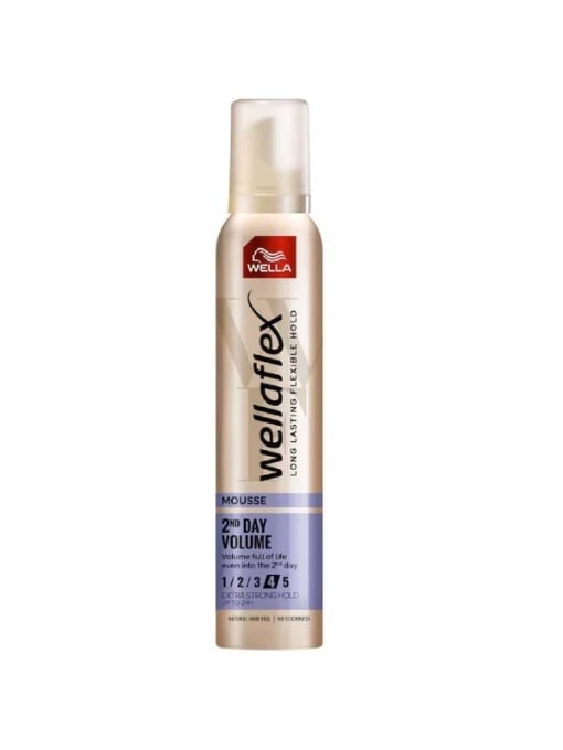 Spuma pentru Par cu Grad de Fixare 4 - 2nd Day Volume Wellaflex, 200 ml