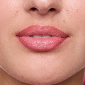 [Creion de buze rezistent line & stain! creion de buze tattoo lip liner, blush rush 04, essence - 1001cosmetice.ro] [10]