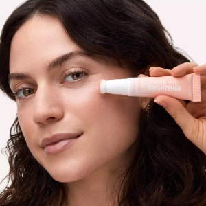 [Lichid iluminator under eye brightener light rose 010 catrice, 10 ml - 1001cosmetice.ro] [5]