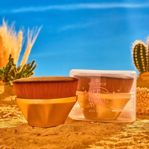 [Pensula pentru blush & highlighter colectia yee haw! essence - 1001cosmetice.ro] [2]