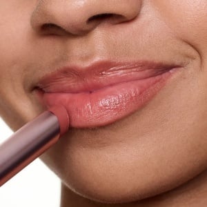 [Balsam de buze nude transparent, blur soufflé - 01 nude beige, essence, 3 g - 1001cosmetice.ro] [3]