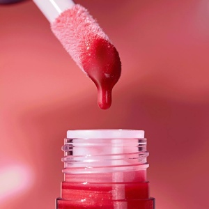 [Ulei de buze cherry bomb eternal red ruby radiance c02 catrice - 1001cosmetice.ro] [6]