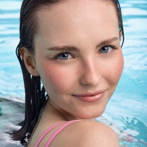 [Fard de obraz tip ser din colecția disney the little mermaid 01 · a splash of romanceessence - 1001cosmetice.ro] [3]