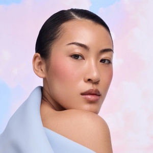 [Fard de obraz drop glass cloud cloud tint cushion c030 head in the cloud catrice, 4g - 1001cosmetice.ro] [7]