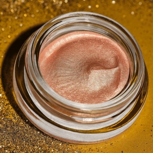 [Fard de pleoape cremos, metallic spark, champagne chic 010, catrice, 4 g - 1001cosmetice.ro] [10]