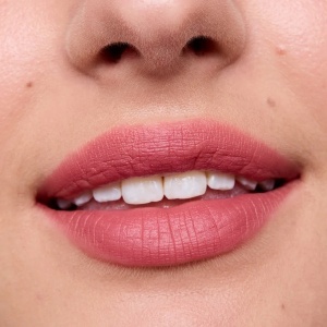 [Lip mousse juicy matte - 02 featherlight pink, essence, 2,7 ml - 1001cosmetice.ro] [3]