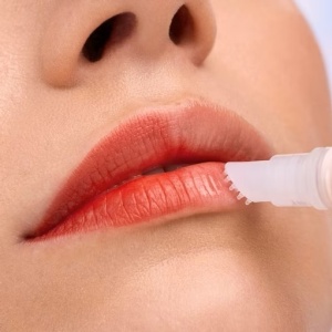 [Demachiant pentru buze drop glass cloud wipe it off lip tint eraser catrice, 8 ml - 1001cosmetice.ro] [5]