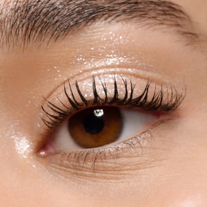 [Fard de pleoape mono cu sclipici glittery mono frosted shine 01. essence, 2 g - 1001cosmetice.ro] [7]