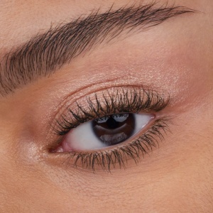 [Iluminator lichid all over glow tint bronze it 040, catrice + gratis ulei de buze juicy bomb party marvellous mango 03 essence - 1001cosmetice.ro] [2]