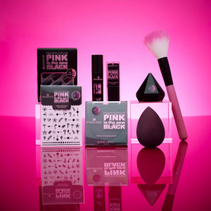 Lip glow ph auto-colorant pink is the new black, essence thumb 6 - 1001cosmetice.ro