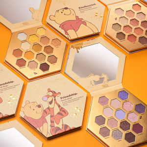 Paleta de farduri disney winnie the pooh , it's a good day to have a good day 030, catrice thumb 10 - 1001cosmetice.ro