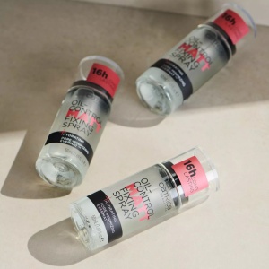 [Spray de fixare a machiajului oil control matt fixing spray catrice, 50 ml - 1001cosmetice.ro] [3]
