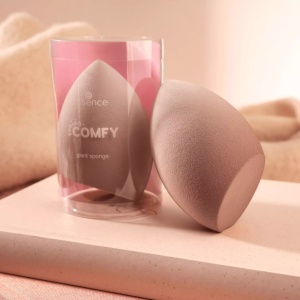 [Burete de machiaj giant feelin’ comfy essence - 1001cosmetice.ro] [3]