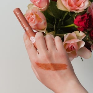 [Contur de buze lichid line n' stain! tattoo must have brown 02 essence - 1001cosmetice.ro] [2]