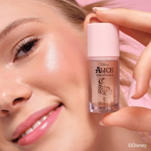 [Iluminator lichid, disney alice in wonderland, 01 grin & glow, essence, 4 ml - 1001cosmetice.ro] [3]