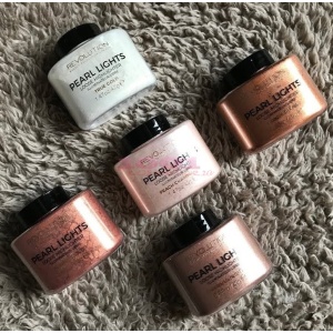[Iluminator pudră pearl lights loose highlighter candy glow makeup revolution - 1001cosmetice.ro] [4]