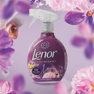 [Spray de eliminat cutele de pe haine fara calcare, lenor crease releaser, exotic bloom, 500 ml - 1001cosmetice.ro] [3]