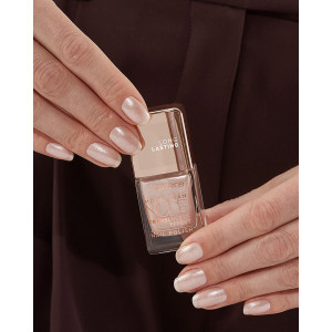Catrice more than nude translucent effect lac de unghii glitter is the answer 02 thumb 2 - 1001cosmetice.ro