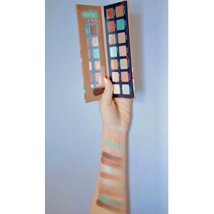 Catrice pro hint of mint slim eyeshadow palette 010 thumb 3 - 1001cosmetice.ro