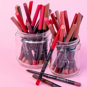 [Creion de buze 8h matte comfort lipliner burgundy bestie 19 essence - 1001cosmetice.ro] [7]