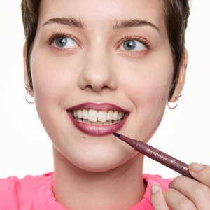 [Creion de buze rezistent line & stain! creion de buze tattoo lip liner, make a mauve 03, essence - 1001cosmetice.ro] [10]