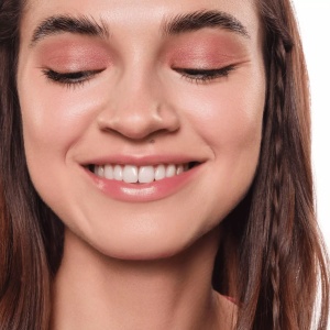 [Fard de pleoape cremos cream eyeshadow rose 01 essence, 5g - 1001cosmetice.ro] [5]