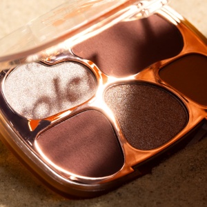 [Paletă de farduri de ochi club soleil 01 soleil? say no more!, essence, 5,2 g - 1001cosmetice.ro] [4]