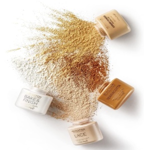 [Pudra pulbere matifianta pentru fixarea machiajului, baking loose powder makeup revolution, terracota, 35 g - 1001cosmetice.ro] [4]