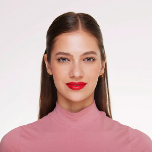 Ruj hydra matte, coral competence 407, essence thumb 4 - 1001cosmetice.ro
