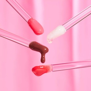 [Luciu de buze essence what the fake plumping lipgloss main squeeze 101 , 4 ml - 1001cosmetice.ro] [7]
