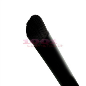Makeup revolution london concealer brush f102 thumb 2 - 1001cosmetice.ro
