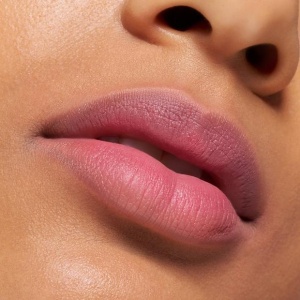 [Ruj de buze mat blur souffle, pillow talking 06, essence, 3.6 ml - 1001cosmetice.ro] [7]